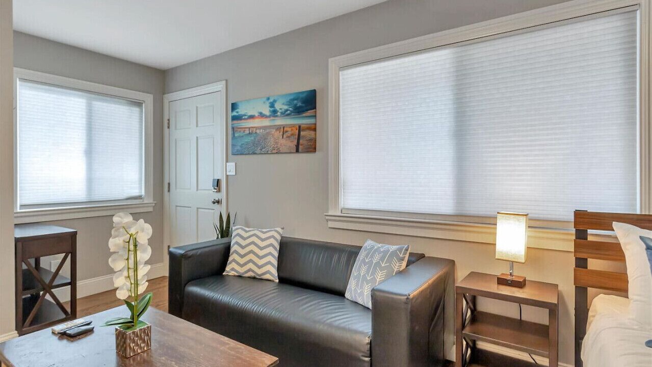 Photo of Livingroom in Northside