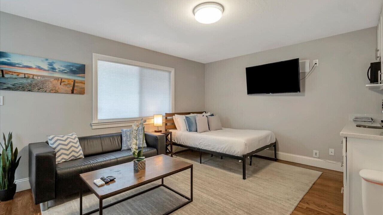 Photo of Livingroom in Northside