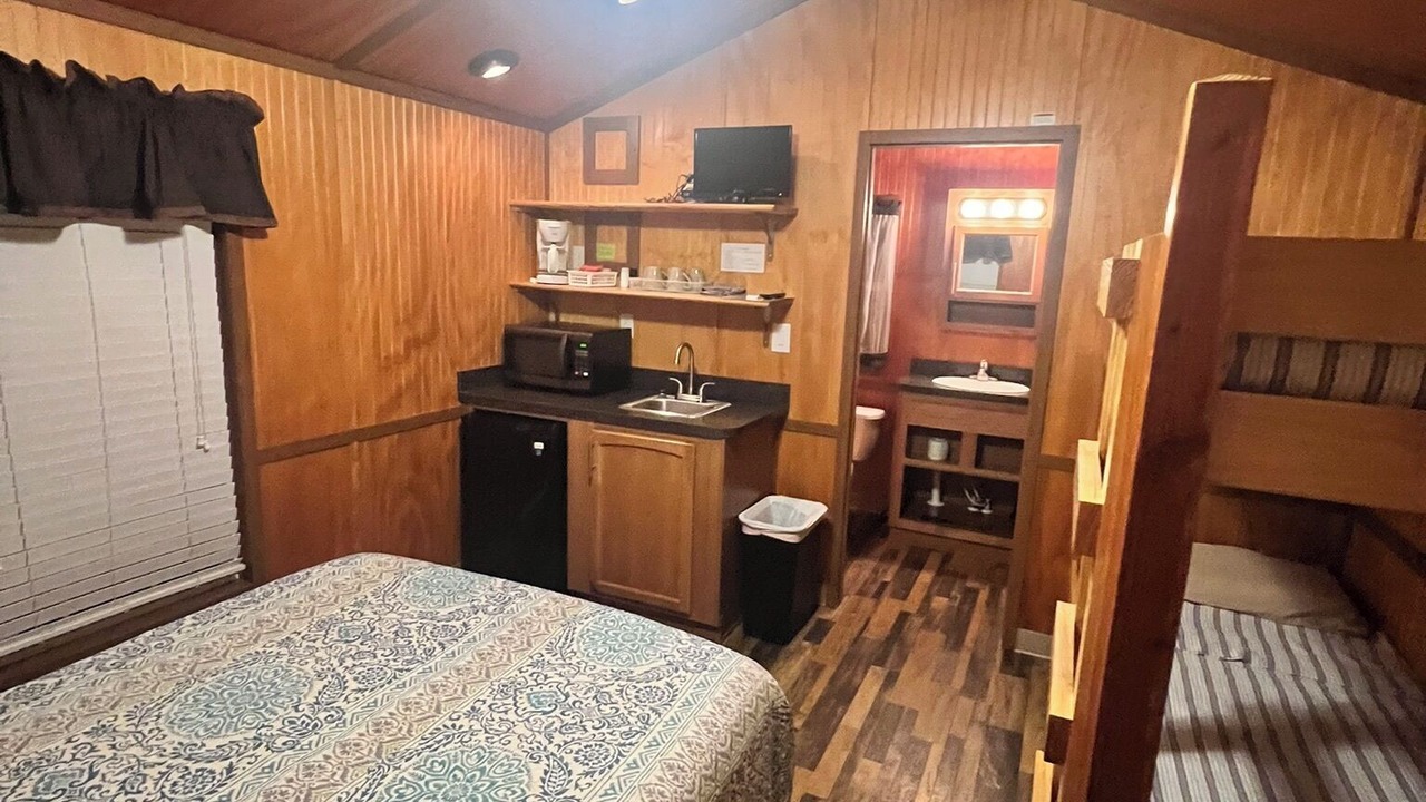 Photo of Bedroom in Chocowinity