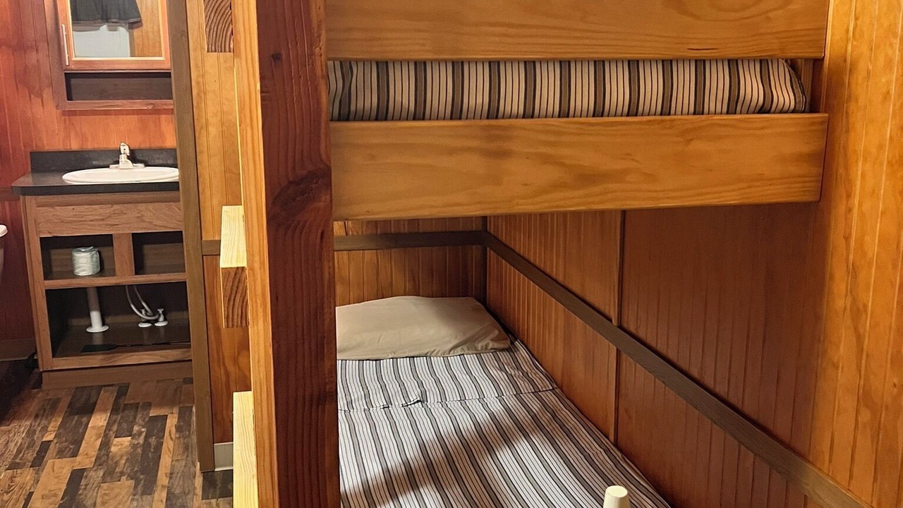 Photo of Bedroom in Chocowinity