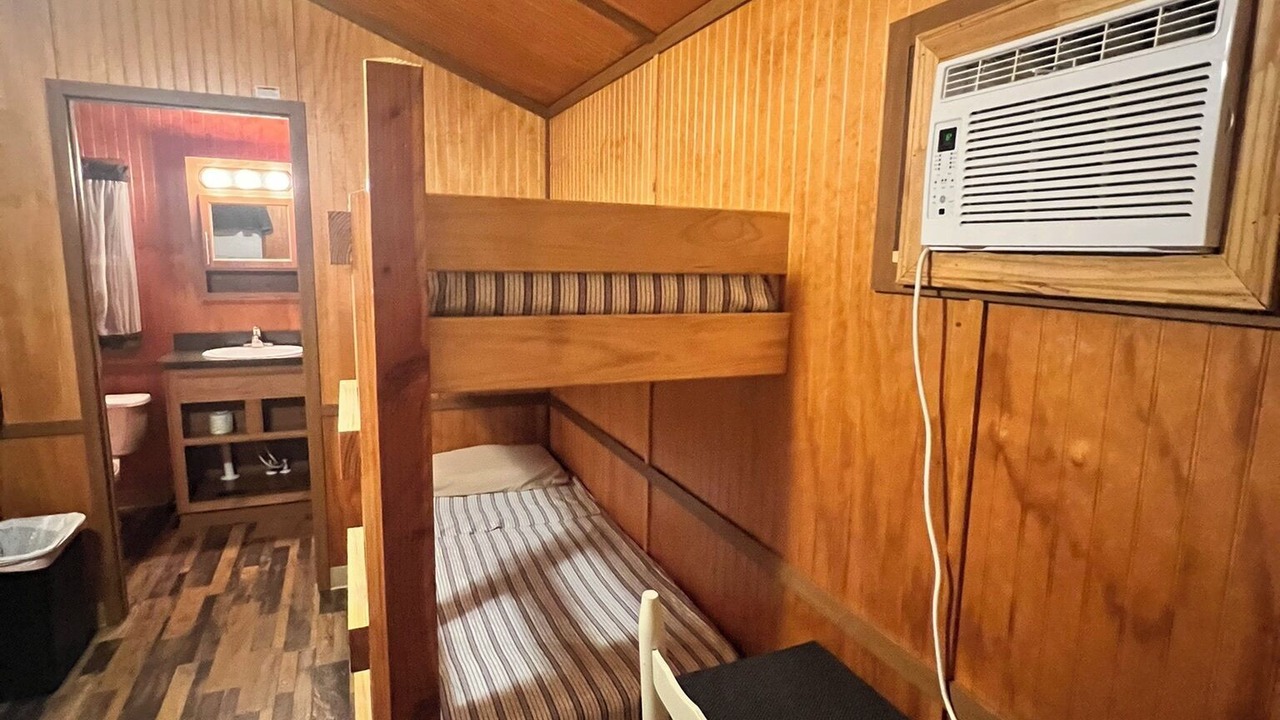 Photo of Bedroom in Chocowinity