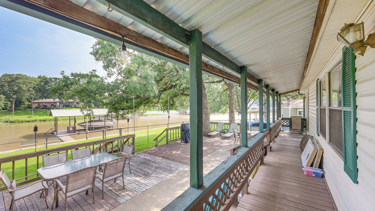 Photo of Outdoor in Gun Barrel City