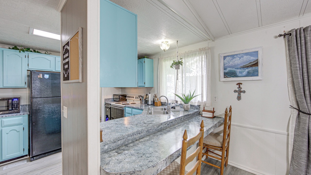 Photo of Kitchen in Gun Barrel City