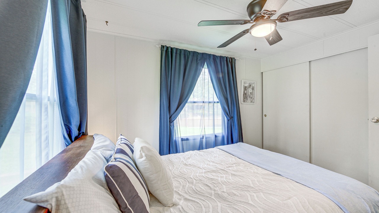 Photo of Bedroom in Gun Barrel City