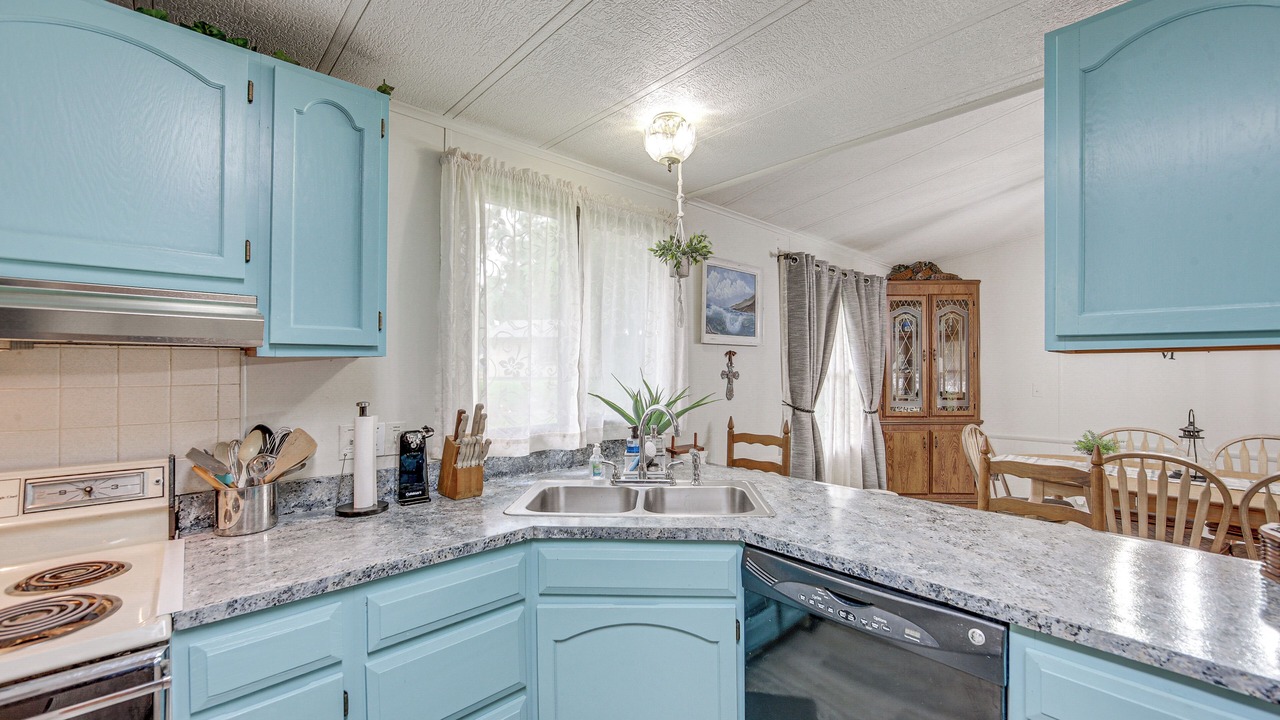 Photo of Kitchen in Gun Barrel City