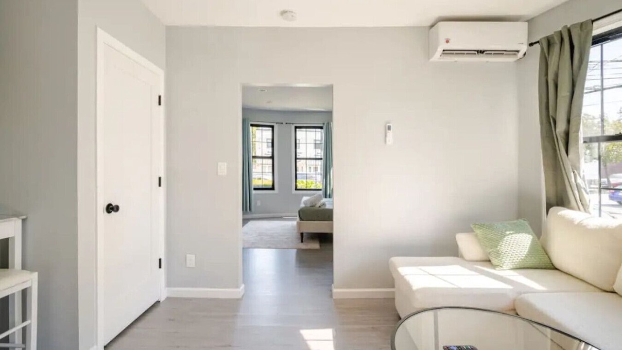 Photo of Livingroom in Black Rock Historic District