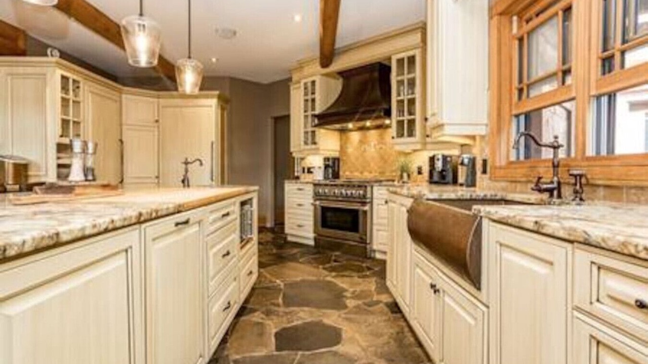 Photo of Kitchen in North Frontenac