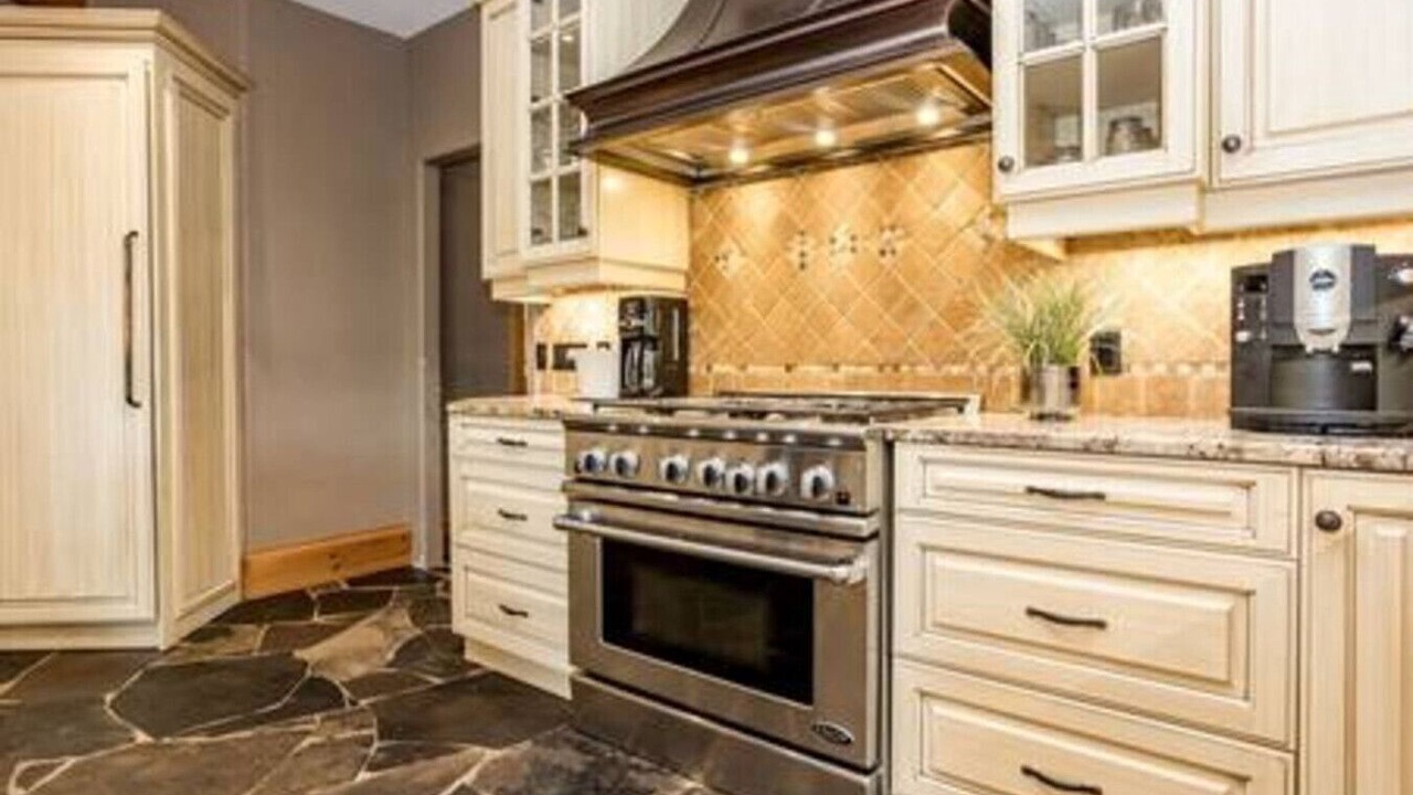 Photo of Kitchen in North Frontenac