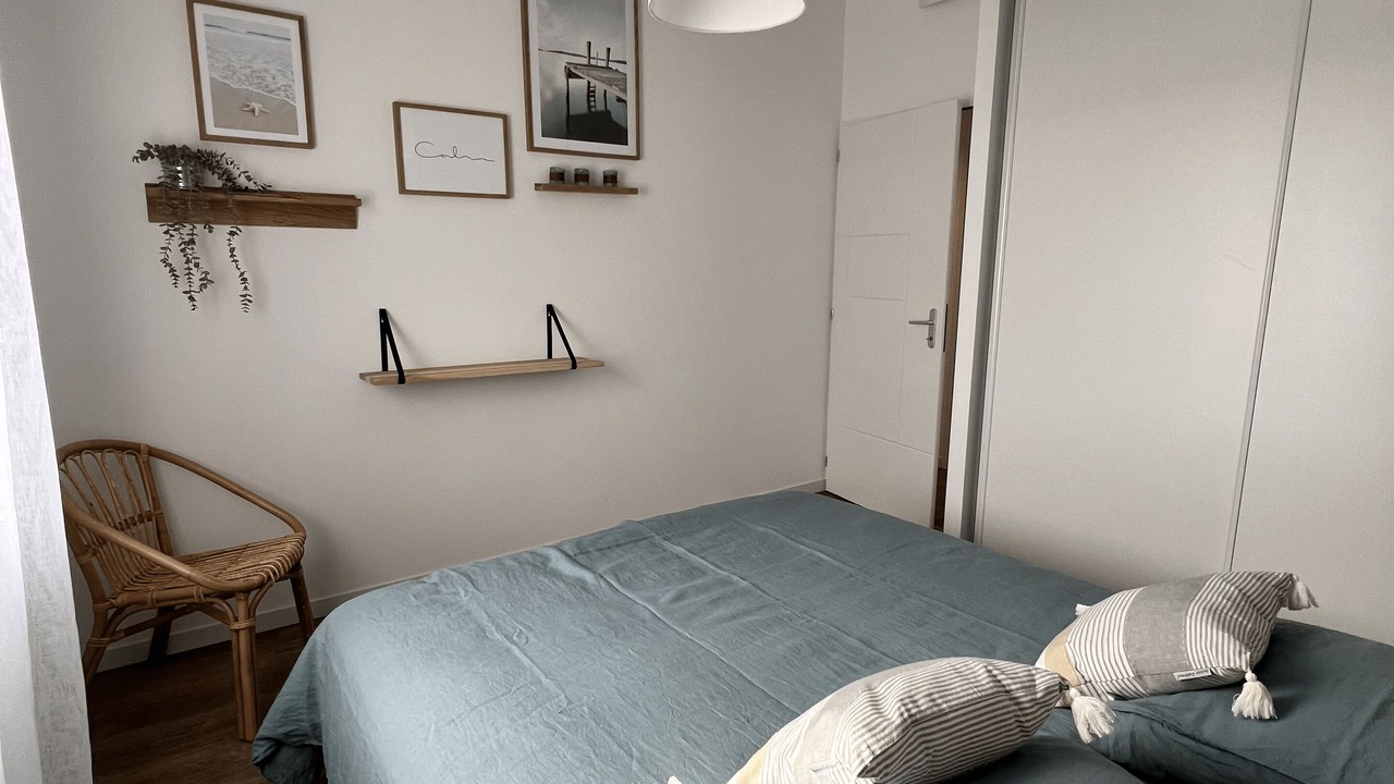 Photo of Bedroom in LʼIle-dʼOlonne
