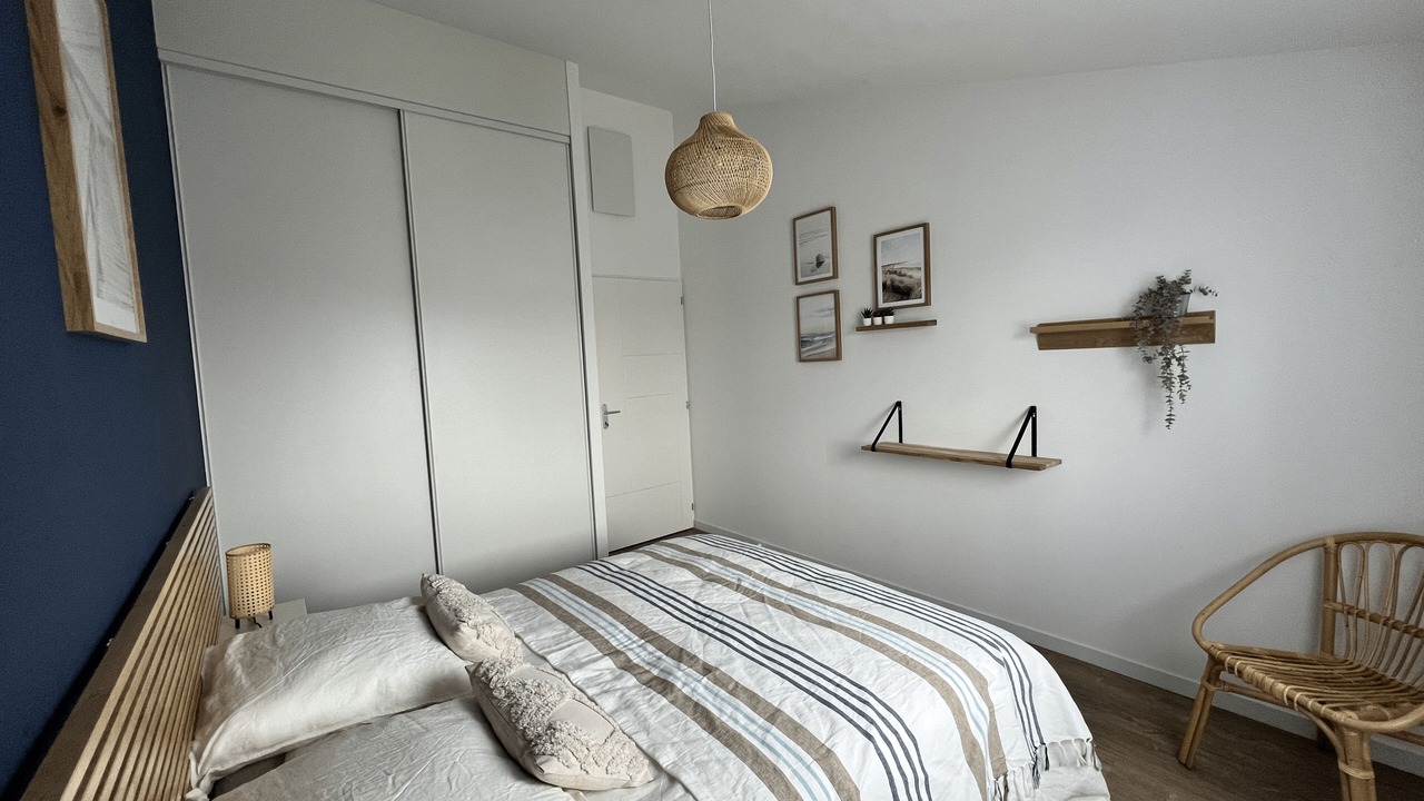 Photo of Bedroom in LʼIle-dʼOlonne
