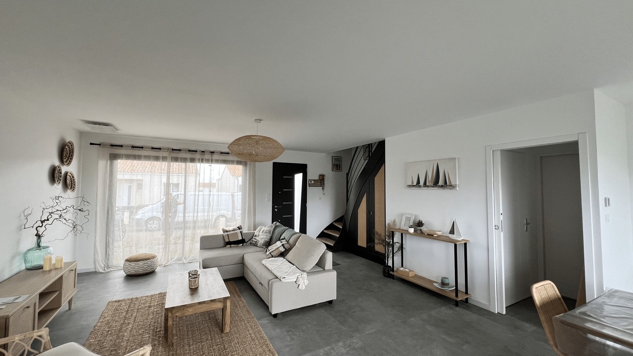 Photo of Livingroom in LʼIle-dʼOlonne