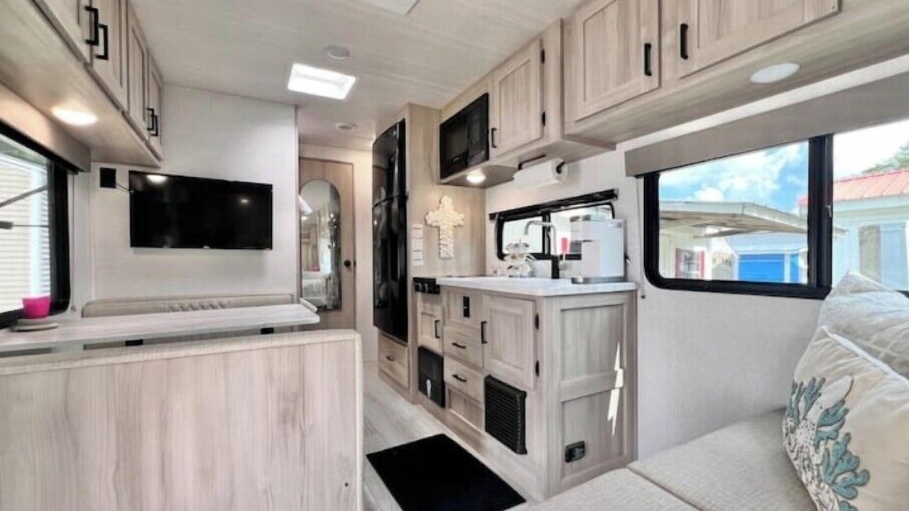 Photo of Livingroom in Holly Ridge