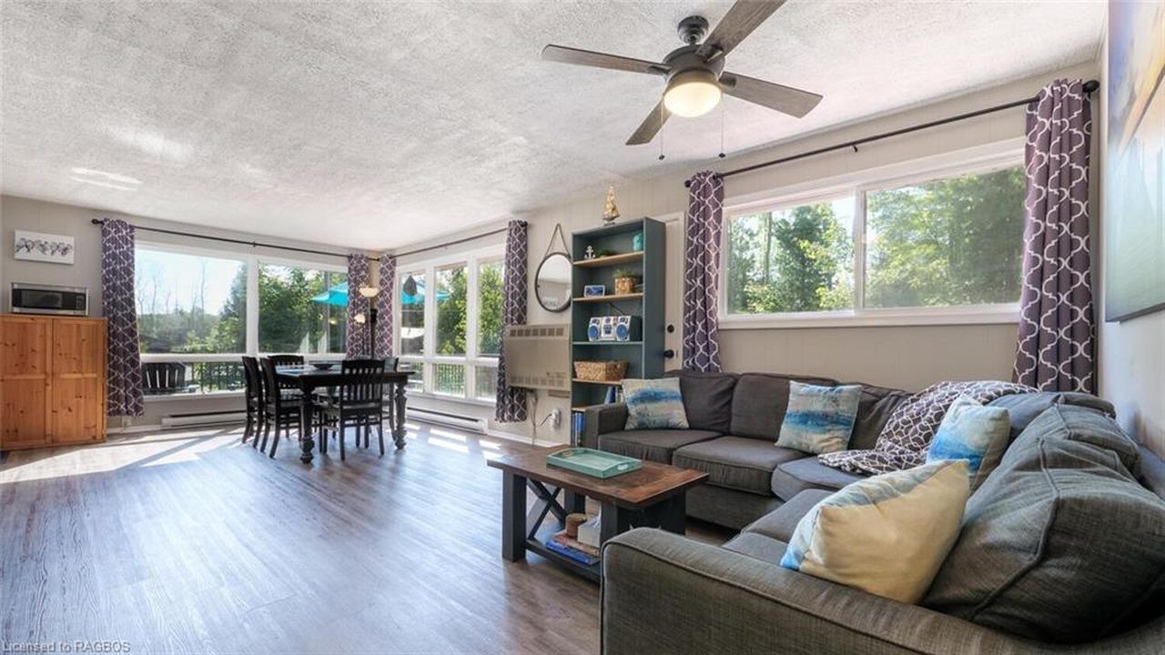 Photo of Livingroom in South Bruce Peninsula