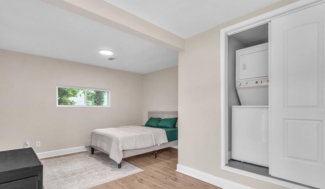 Photo of Bedroom in Central Arlington