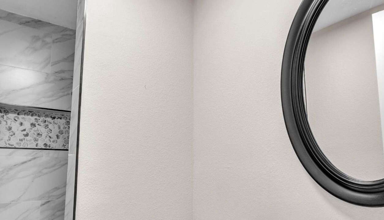 Photo of Bathroom in Central Arlington