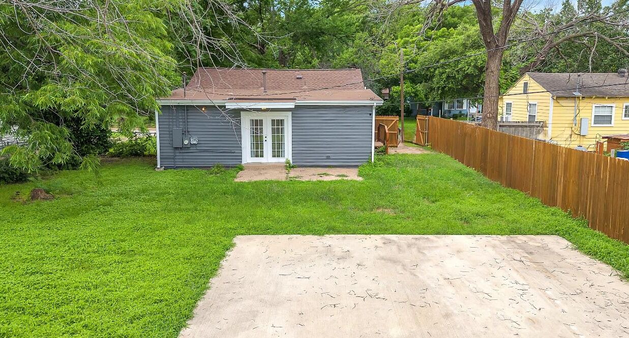 Photo of Outdoor in Central Arlington