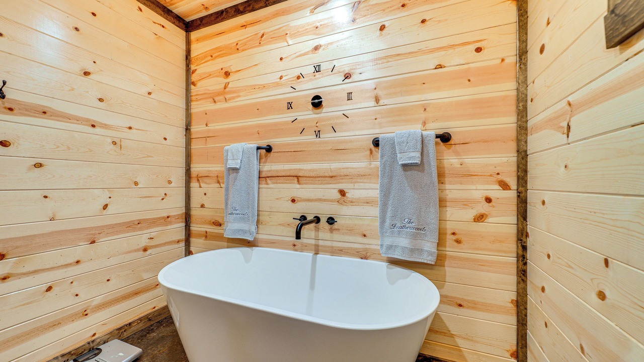 Photo of Bathroom in Broken Bow