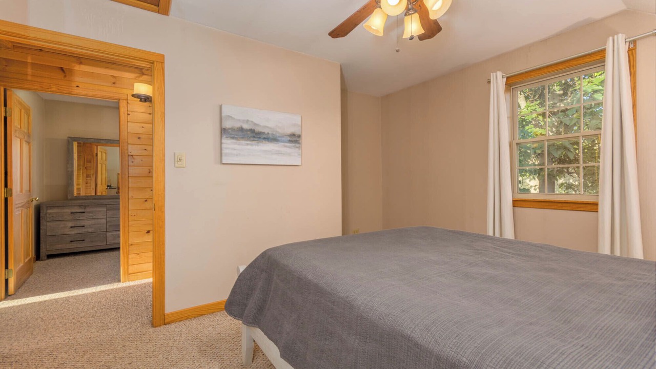 Photo of Bedroom in Greers Ferry