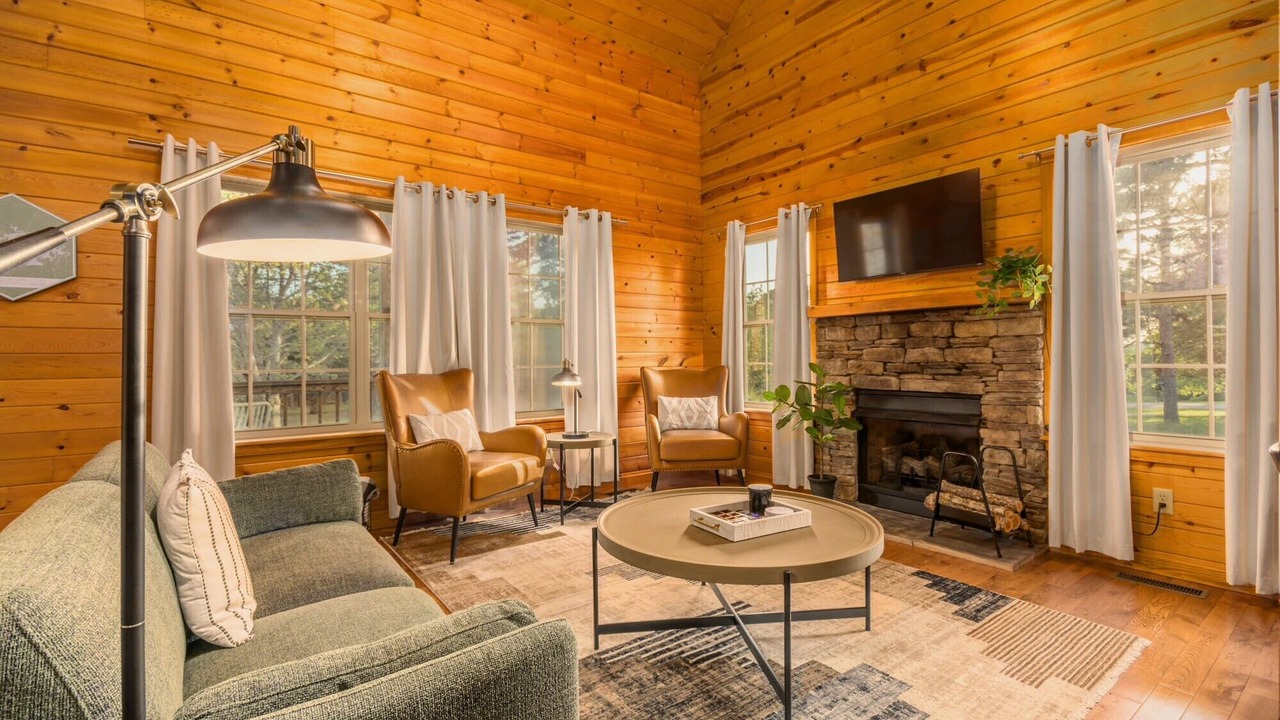 Photo of Livingroom in Greers Ferry