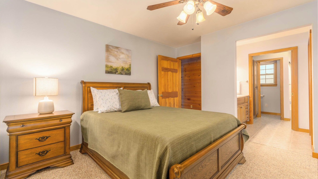 Photo of Bedroom in Greers Ferry