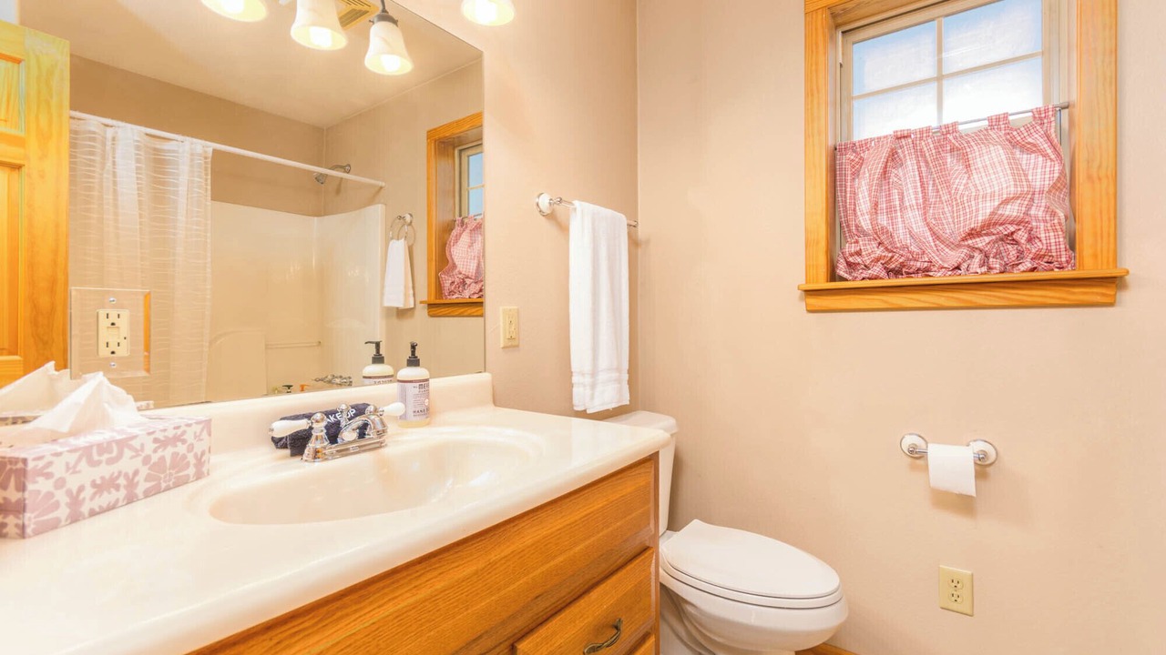 Photo of Bathroom in Greers Ferry