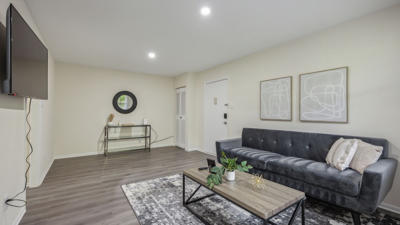 Photo of Livingroom in Newark