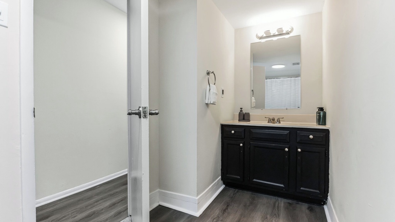 Photo of Bathroom in Newark