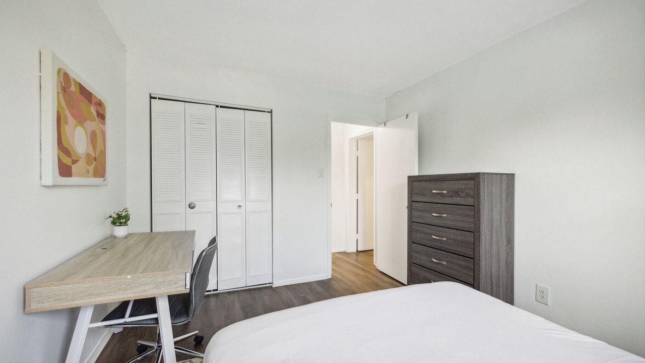 Photo of Bedroom in Newark