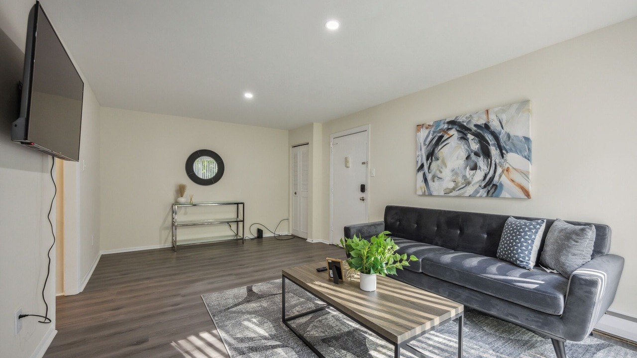 Photo of Livingroom in Newark