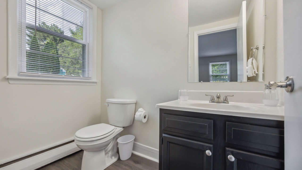 Photo of Bathroom in Newark