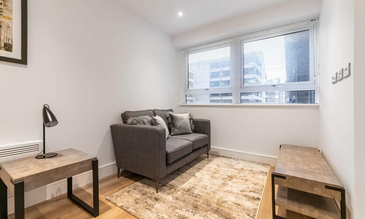 Photo of Livingroom in East Grinstead