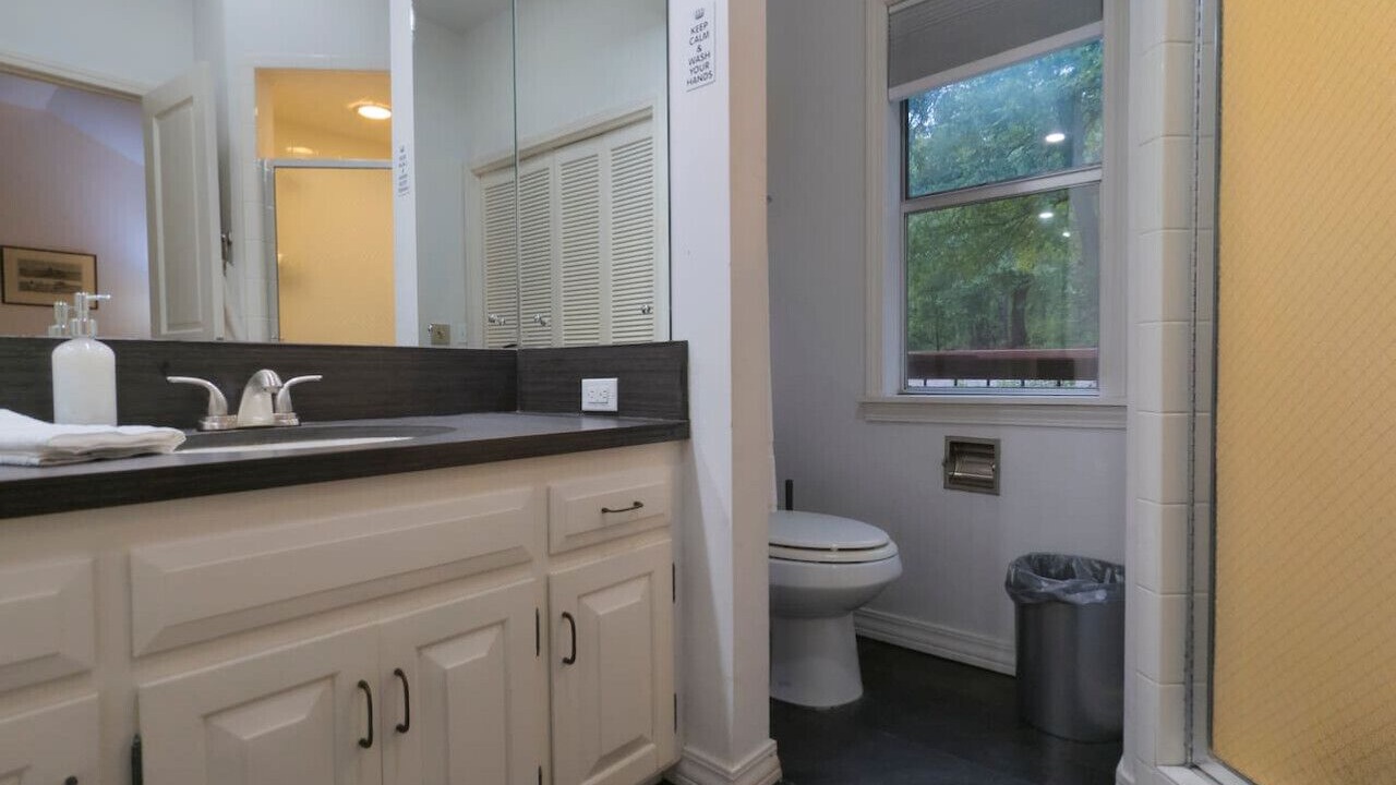 Photo of Bathroom in Eureka Springs