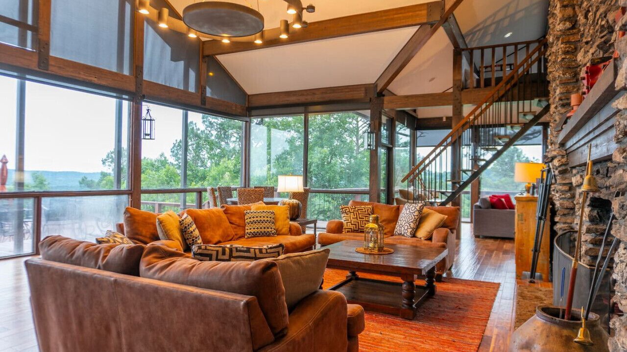 Photo of Livingroom in Eureka Springs