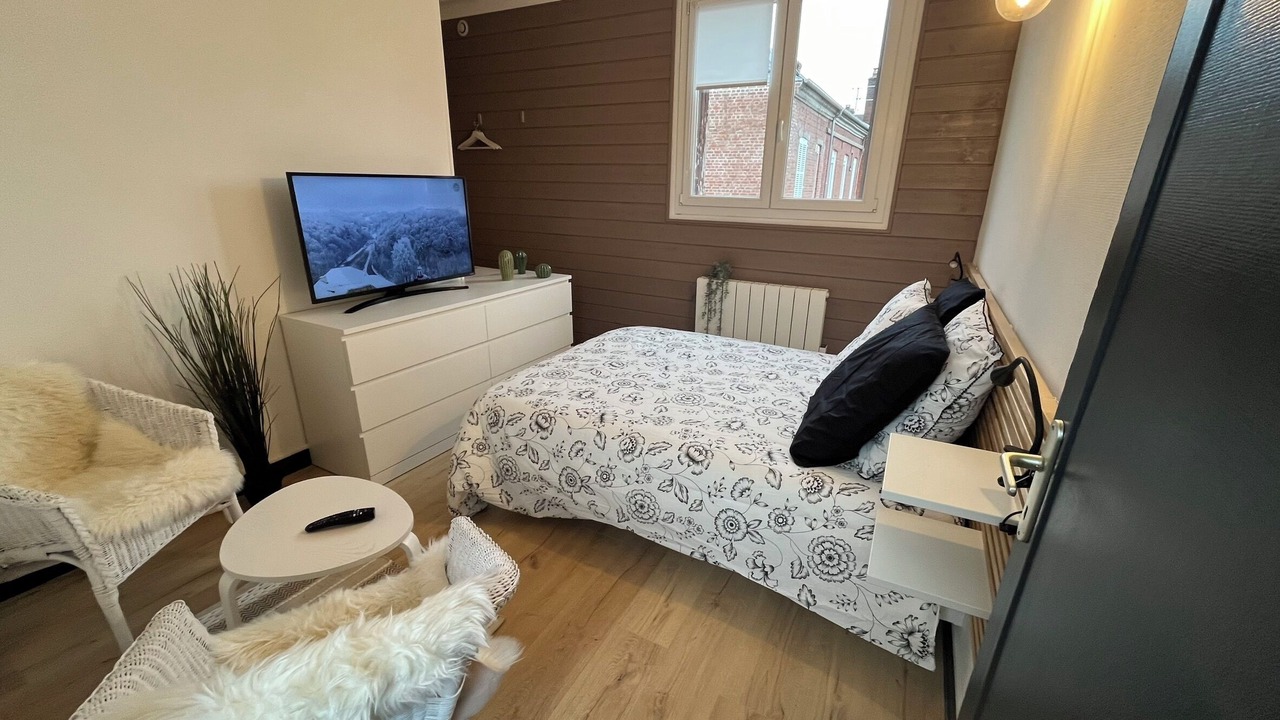 Photo of Bedroom in Friville-Escarbotin