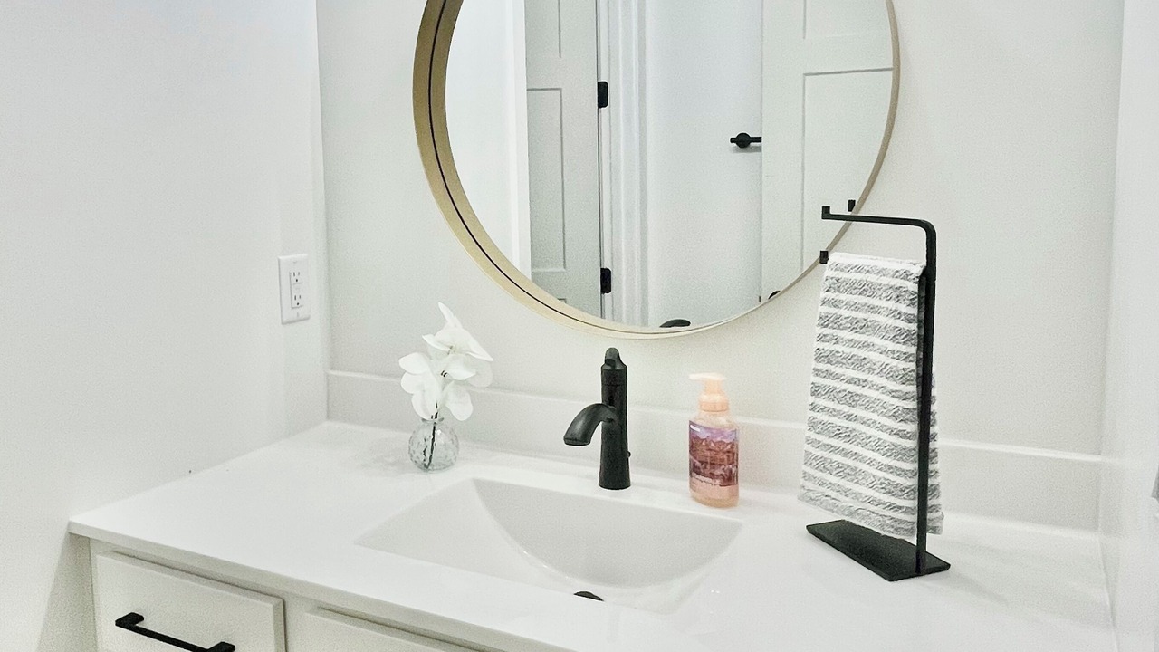 Photo of Bathroom in Delavan Lake