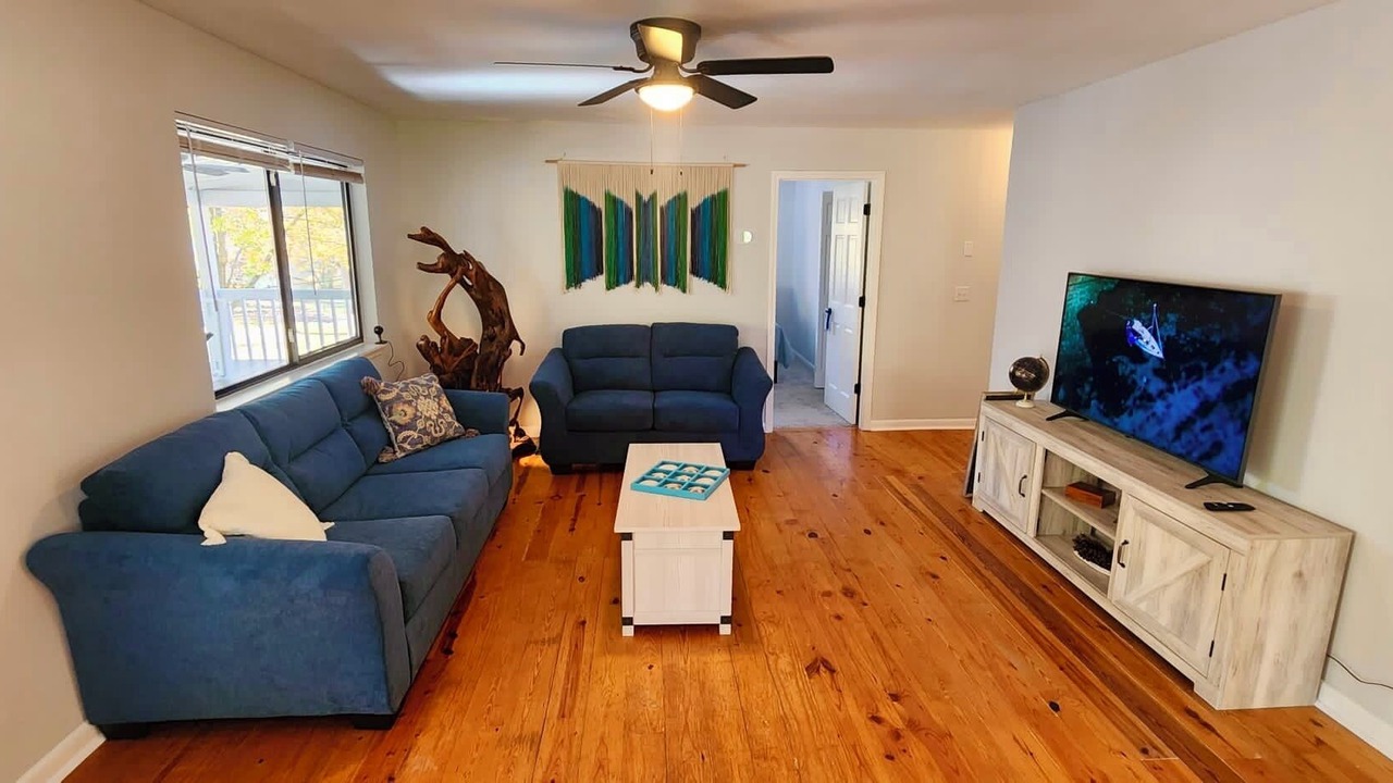 Photo of Livingroom in Murphy
