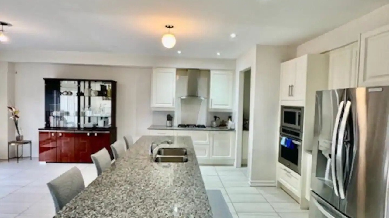 Photo of Kitchen in Bowmanville