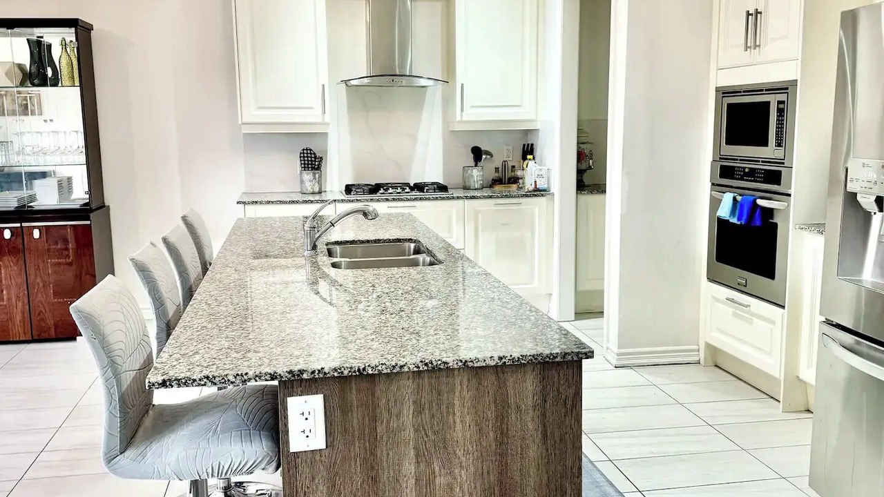 Photo of Kitchen in Bowmanville