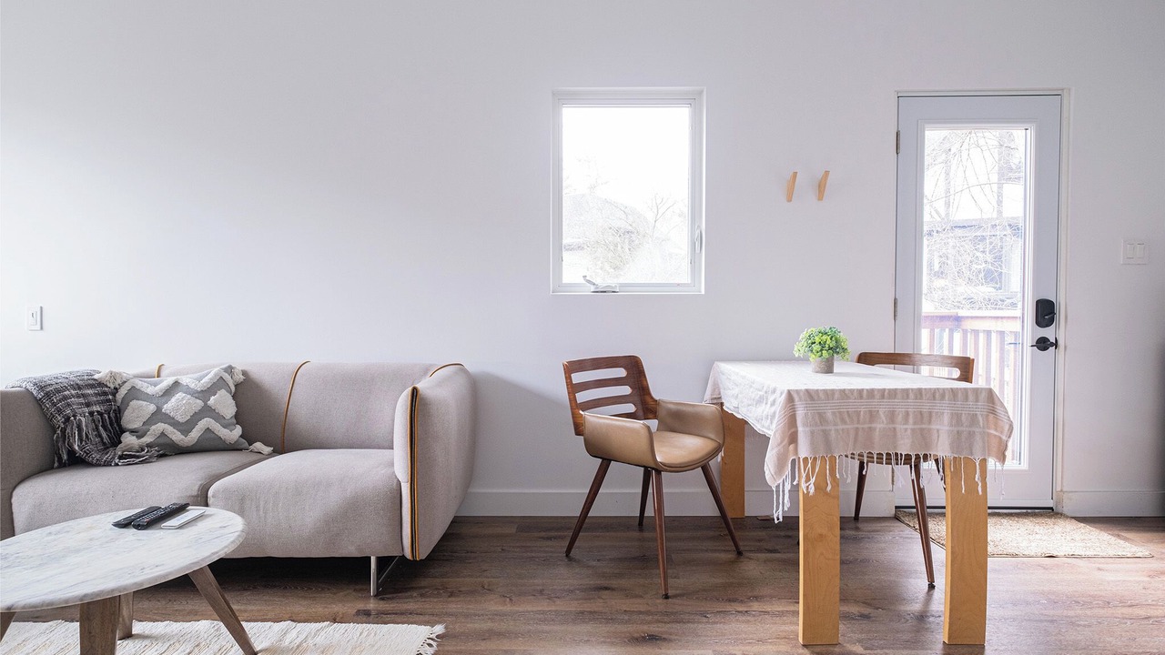 Photo of Livingroom in Swansea