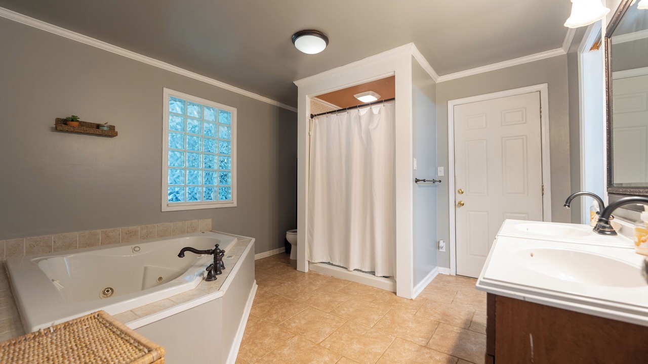 Photo of Bathroom in Ferndale