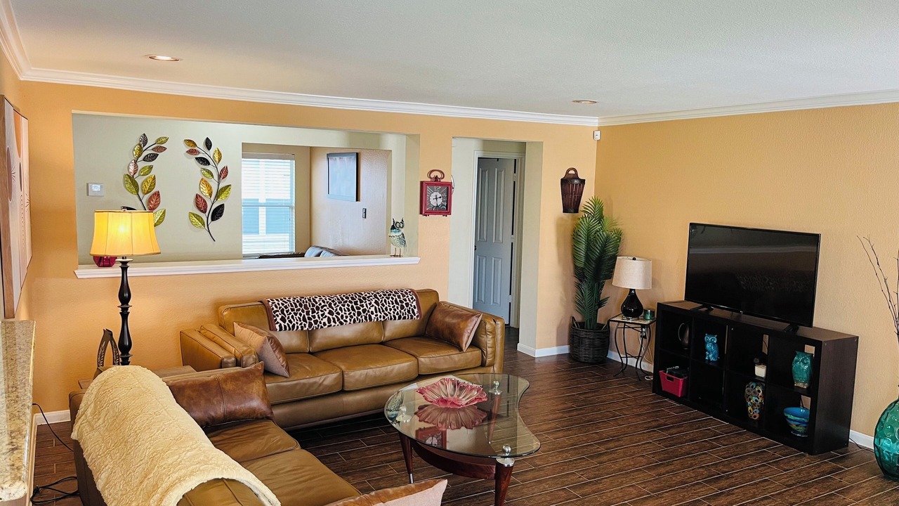 Photo of Livingroom in Cypress