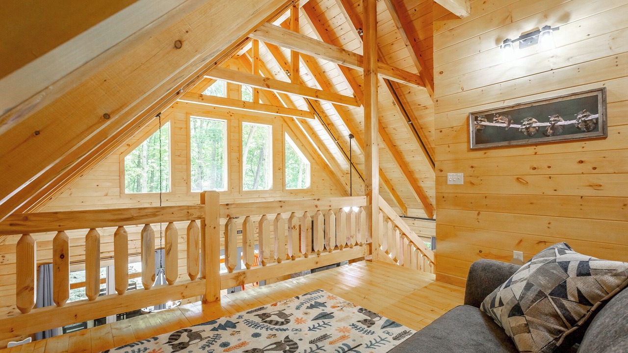 Photo of Livingroom in Lookout Valley Neighborhood Association
