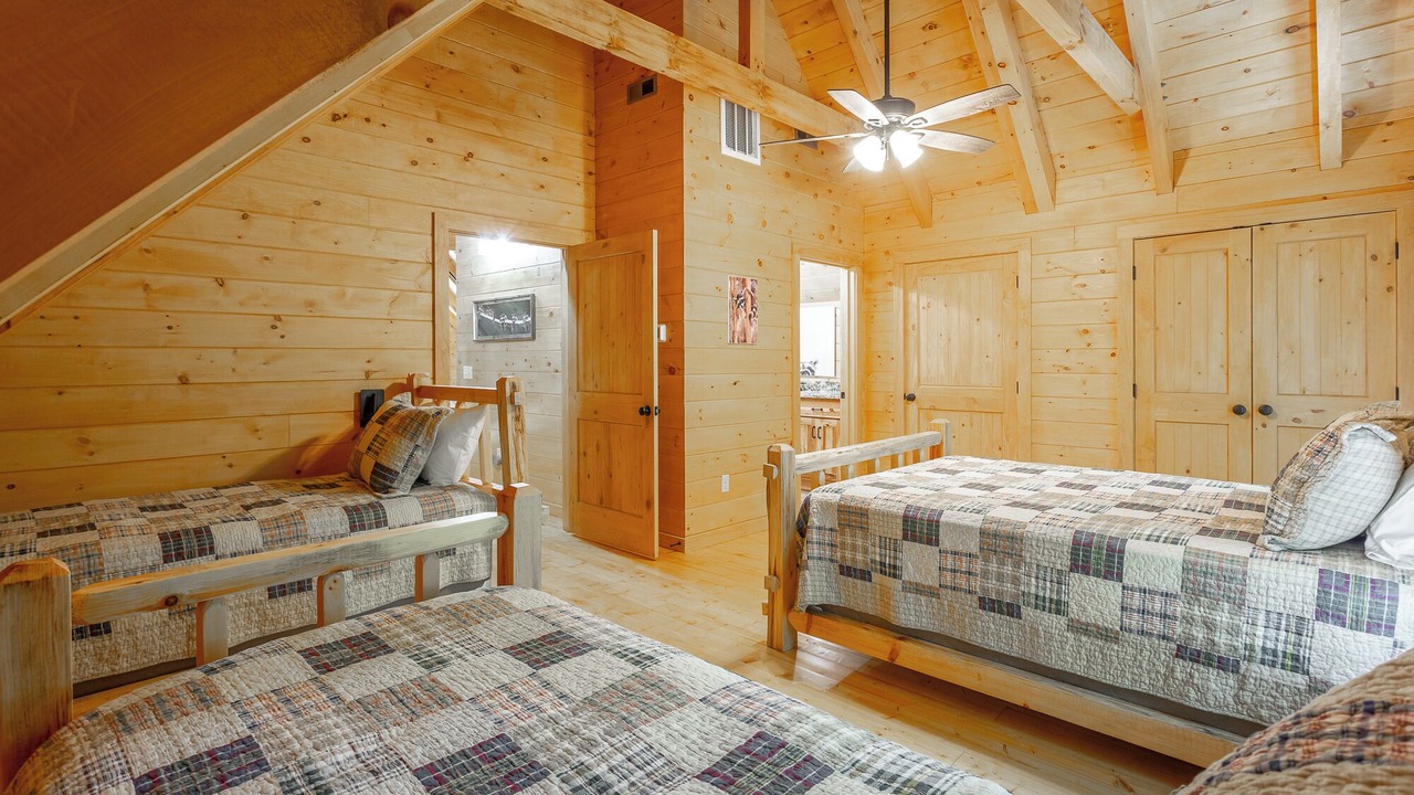 Photo of Bedroom in Lookout Valley Neighborhood Association