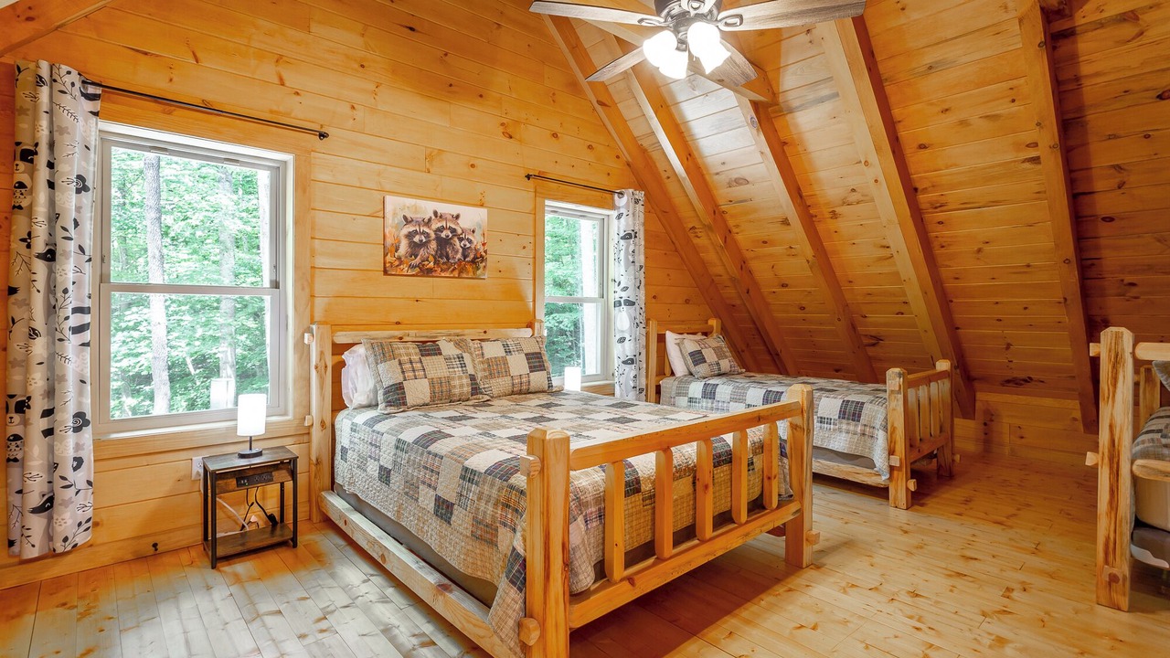 Photo of Bedroom in Lookout Valley Neighborhood Association