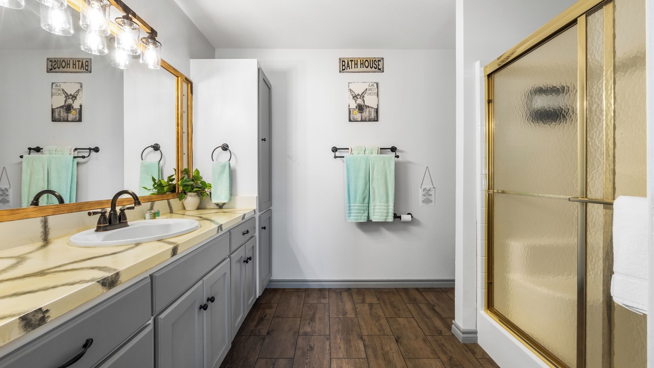 Photo of Bathroom in Bandera