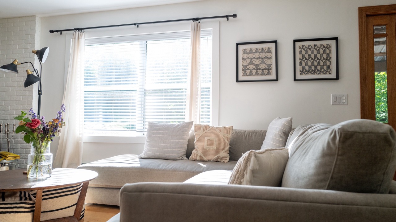 Photo of Livingroom in Livingston Manor