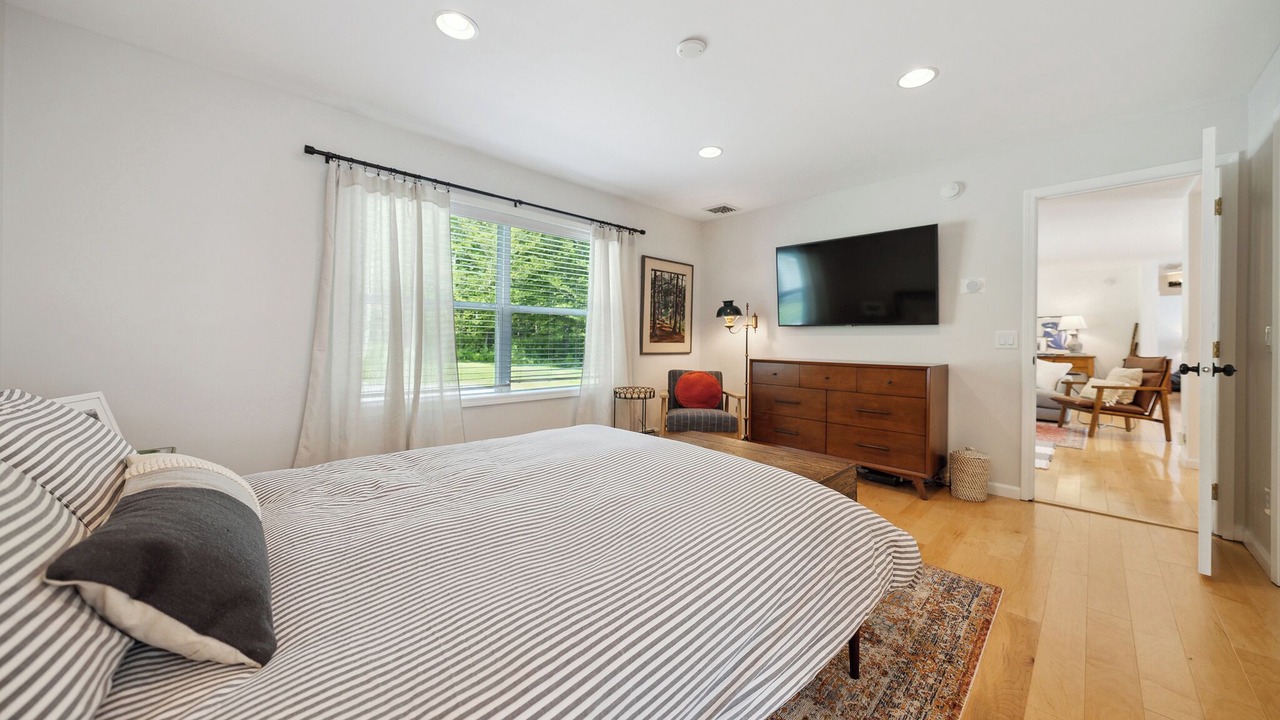 Photo of Bedroom in Livingston Manor