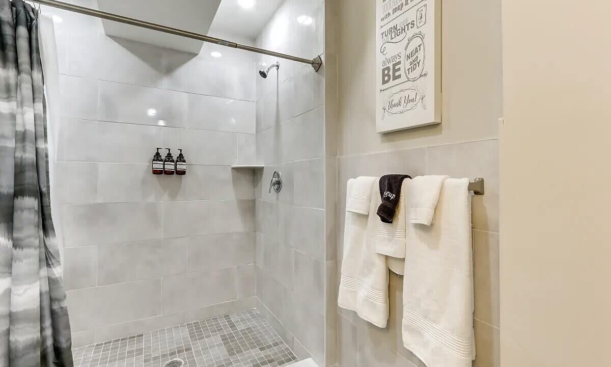 Photo of Bathroom in Ampere