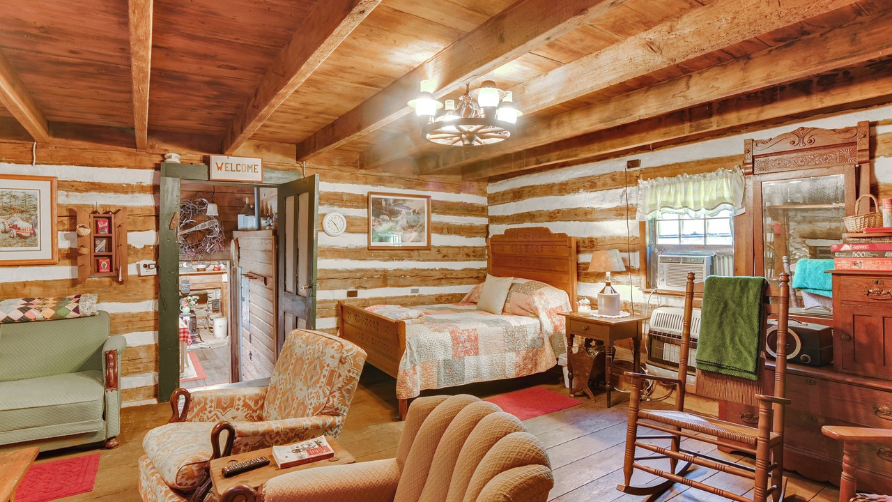 Photo of Livingroom in Smith River