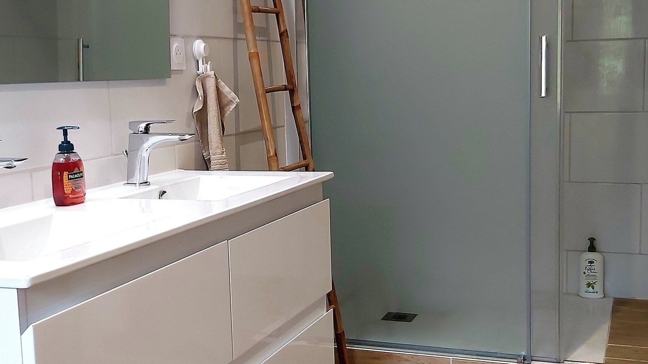 Photo of Bathroom in Piolenc